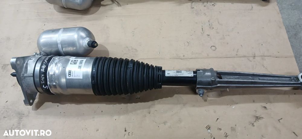 Perna aer stanga spate Audi A8 4N 30.000 km 2021 - 3