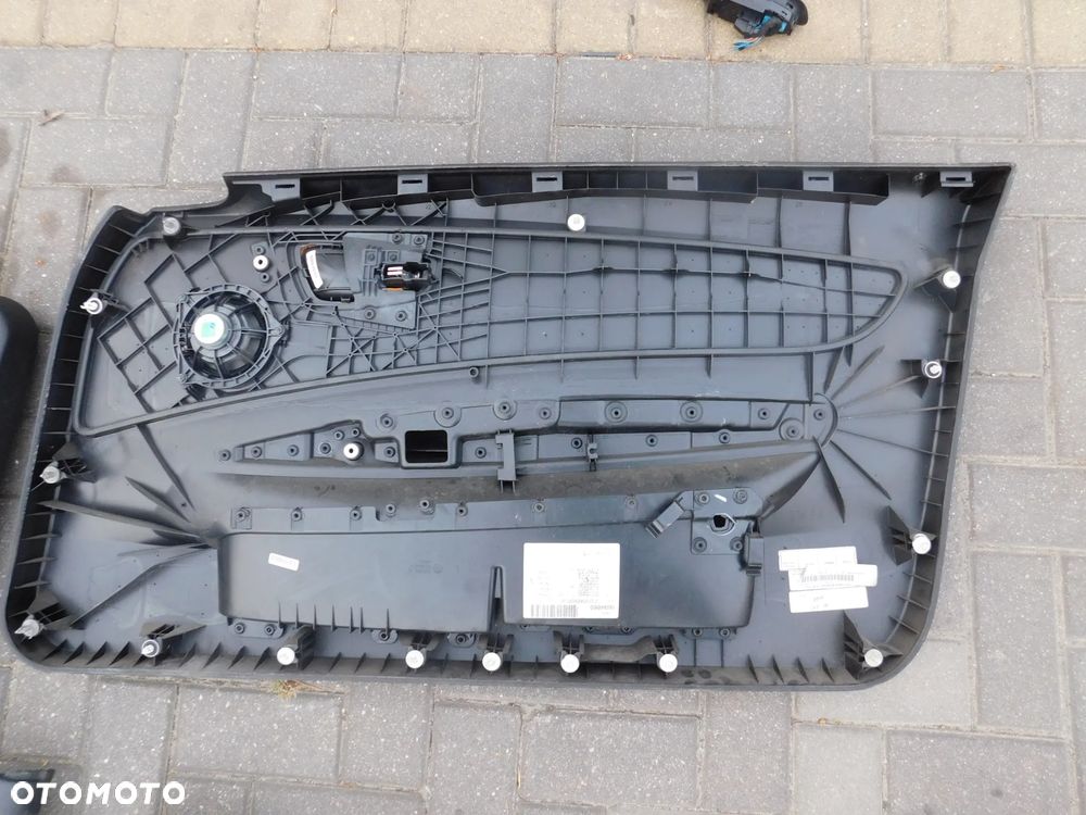 boczki drzwi tapicerka BMW E81 3D M-PAKIET CZARNA - 14