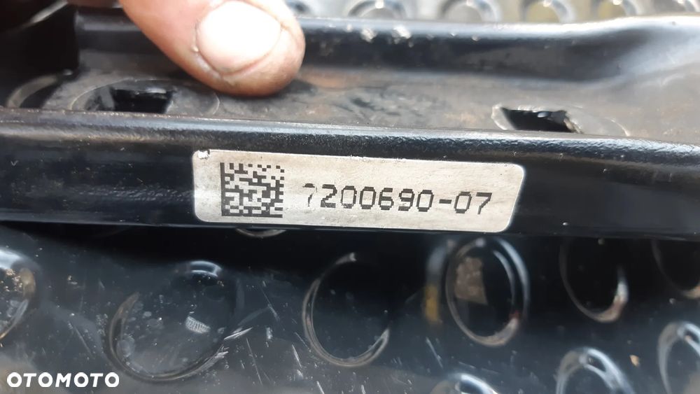 Bmw f10 Bmw F11 Belka GÓRNA , strefy zgniotu  , dodatkowa chłodnica . - 16