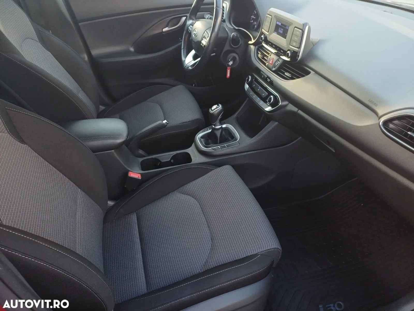 Hyundai i30 1.5 110CP 5DR M/T Comfort - 11