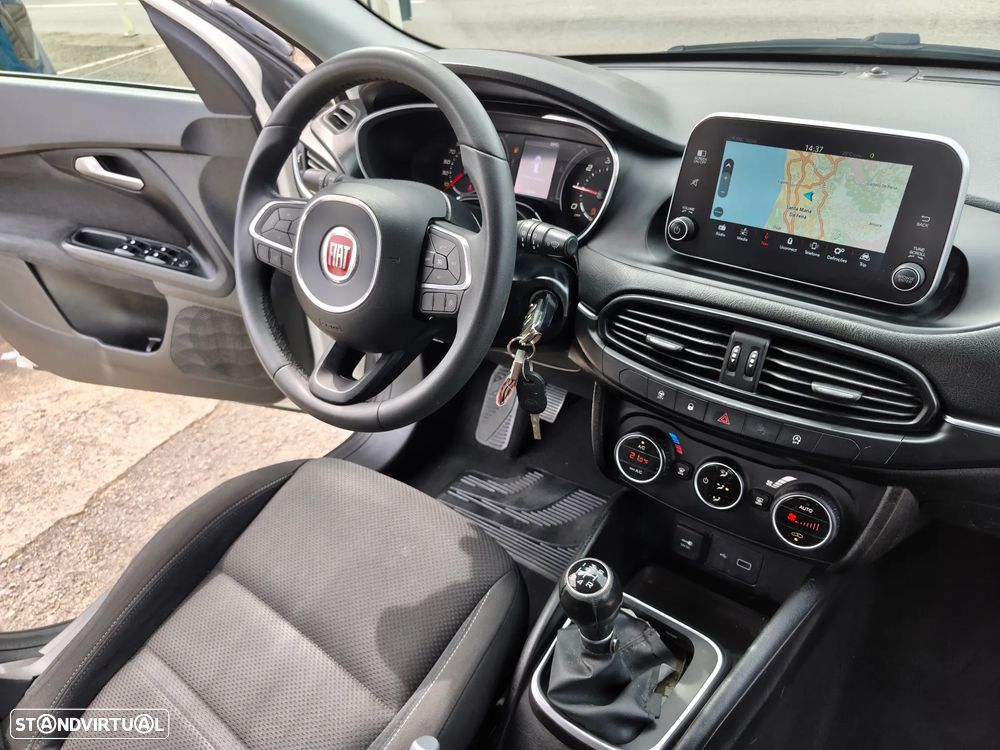 Fiat Tipo Station Wagon 1.3 M-Jet Lounge Tech - 13