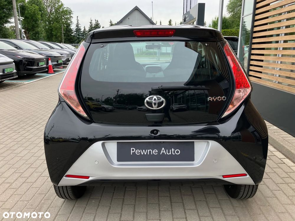 Toyota Aygo x-play - 5