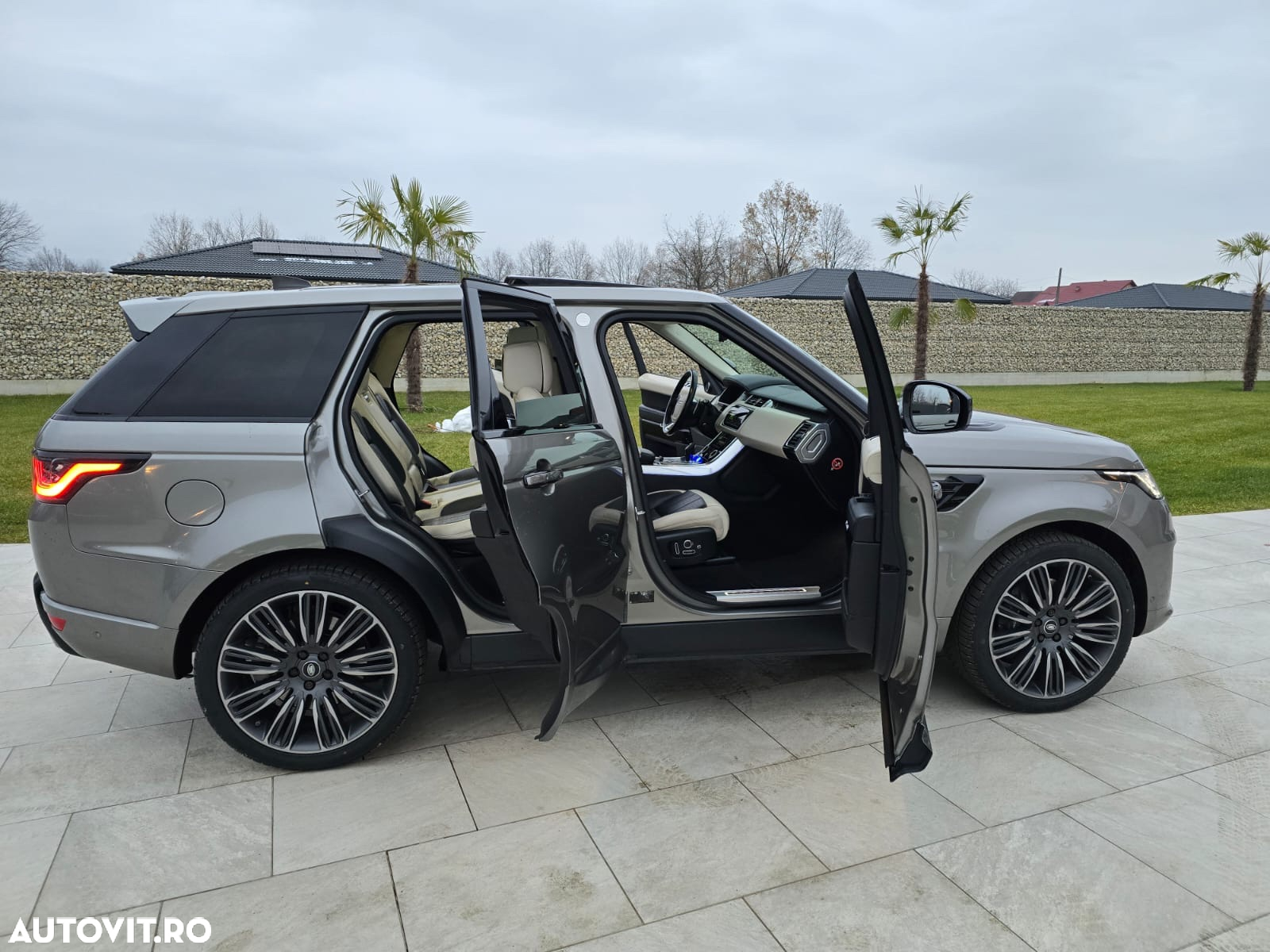 Land Rover Range Rover Sport - 11