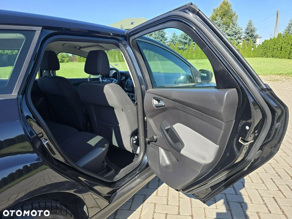 Ford Focus - 25