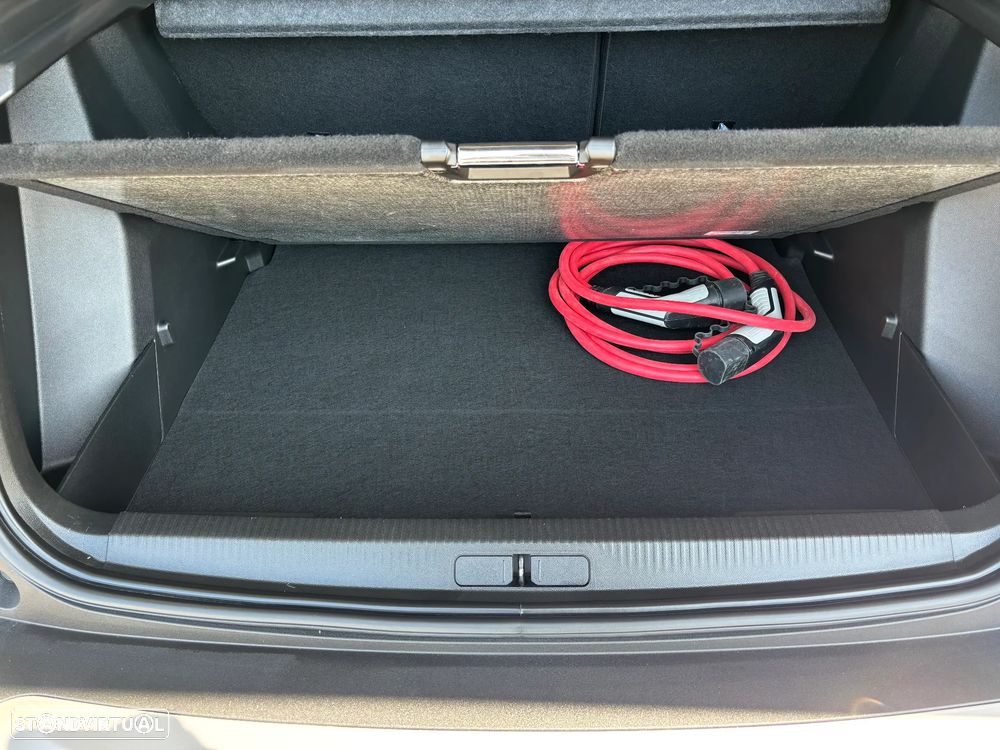 Peugeot e-2008 Allure Pack - 28