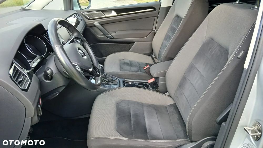 Volkswagen Golf Sportsvan - 9