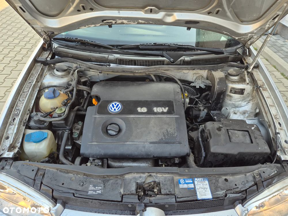 Volkswagen Golf 1.6 Basis - 13