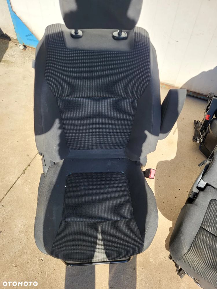 Komplet foteli Peugeot 5008 7os. - 6