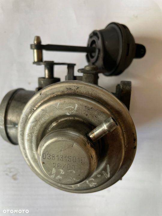 ZAWÓR EGR VW AUDI 1.9TDI AXR AHF 038131501E - 1