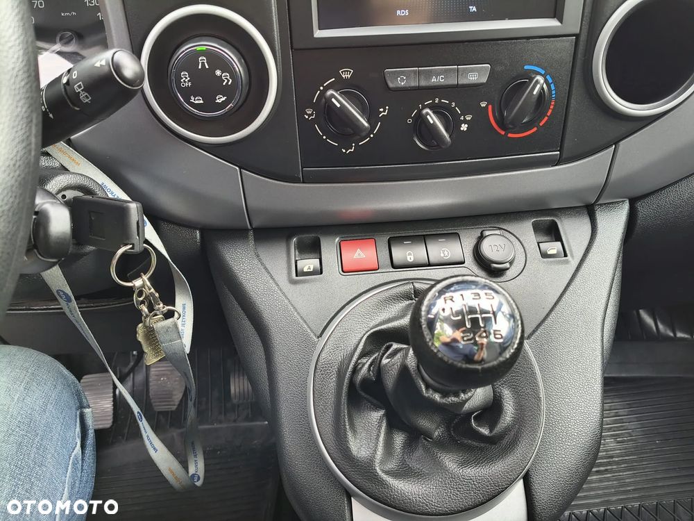 Peugeot Partner 1.6 BlueHDi Outdoor S&S - 18