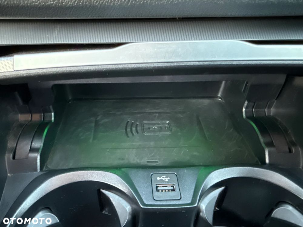 BMW Seria 3 320d xDrive M Sport sport - 37