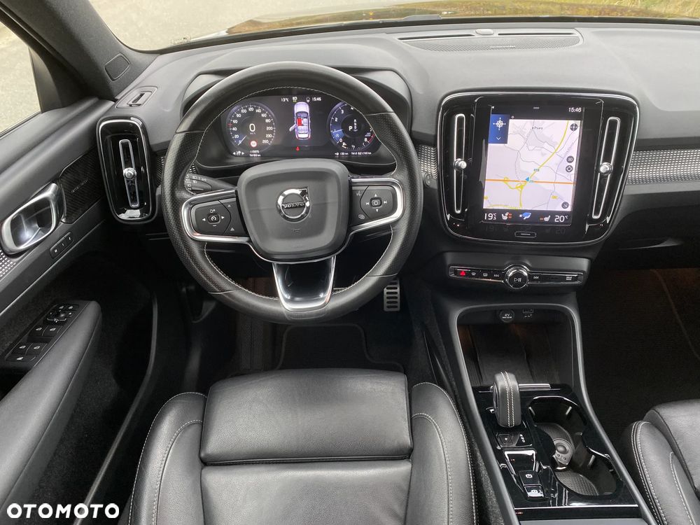 Volvo XC 40 T3 R-Design - 9