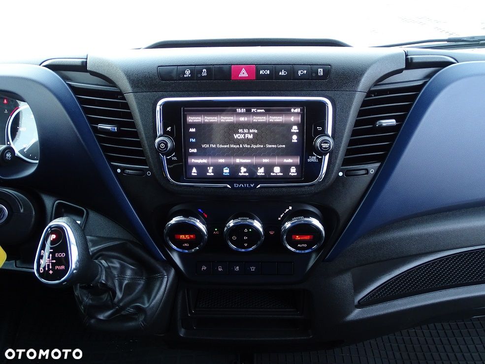 Iveco Daily L4H3 35S18 3.0 180 Hi-MATIC Brygadówka DOKA 7 Osób BRUTTO!! UNIKAT!! JEDYNY TAKI!! JAK NOWY!! - 19