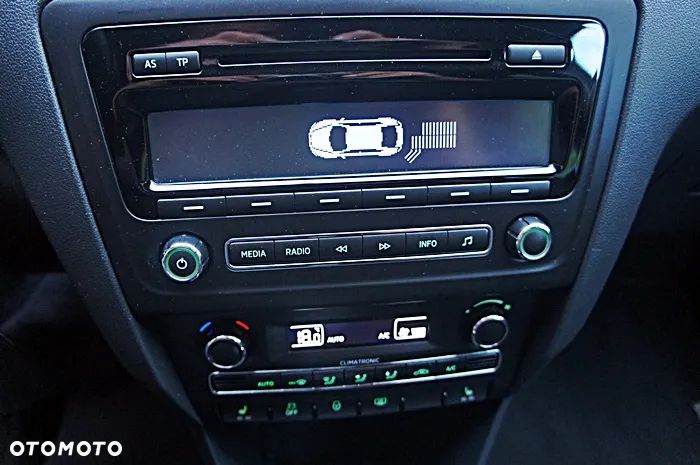 Skoda RAPID 1.4 TSI DSG Drive - 22