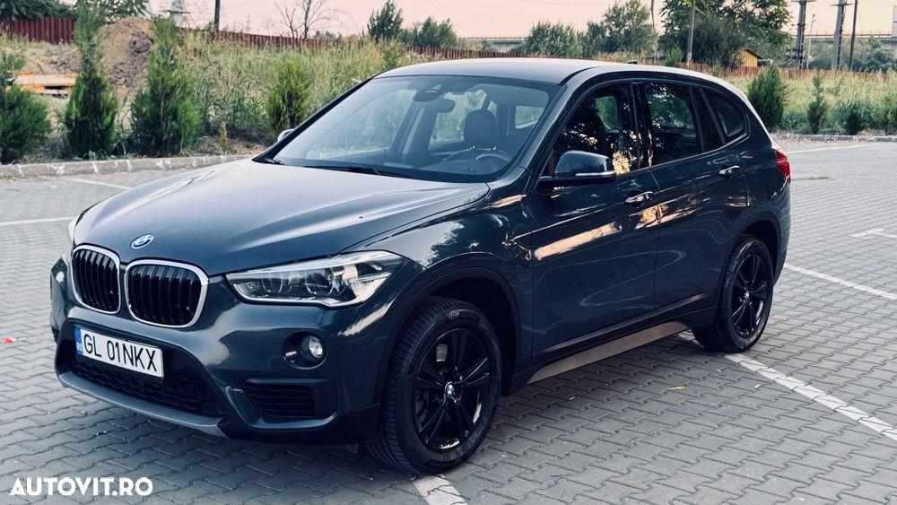 BMW X1 xDrive20i AT xLine - 4