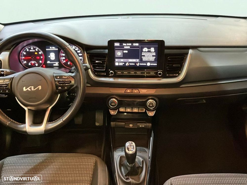 Kia Stonic - 12