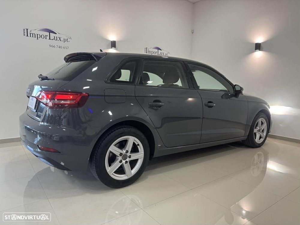 Audi A3 Sportback 1.6 TDI Design - 2