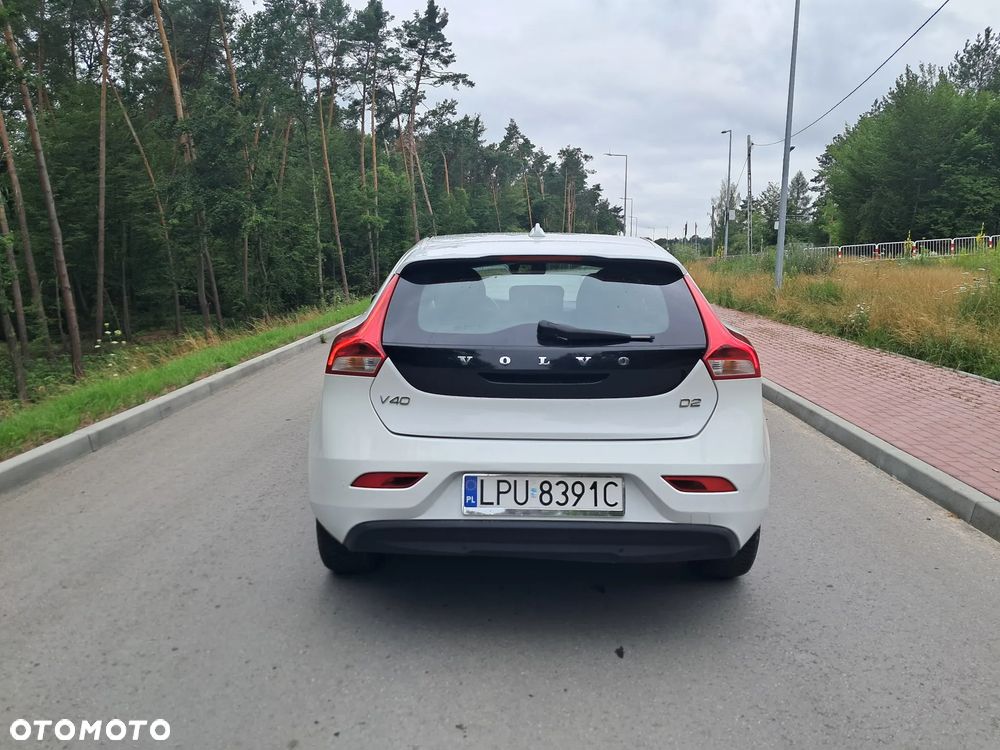 Volvo V40 D2 Momentum - 7