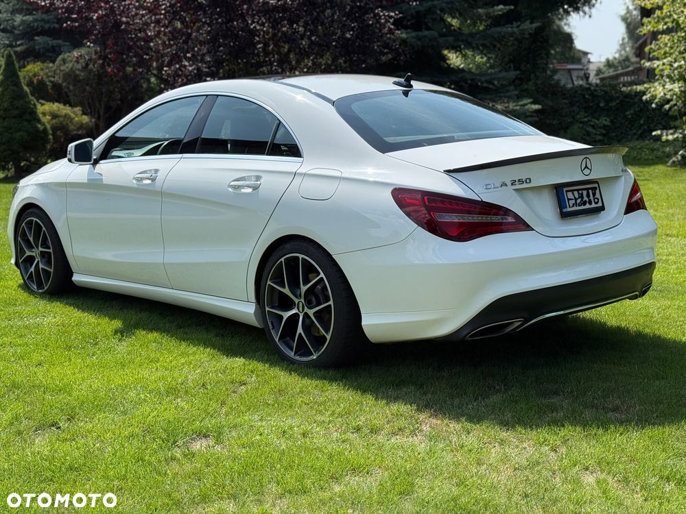 Mercedes-Benz CLA 250 4-Matic - 4