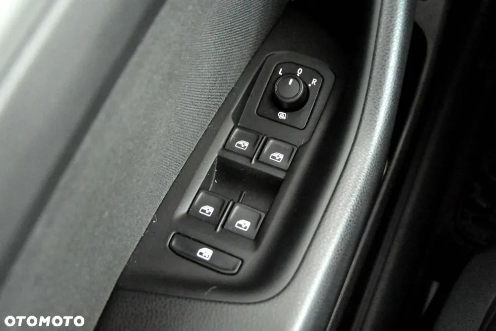 Volkswagen Passat 1.4 TSI BMT Trendline - 14