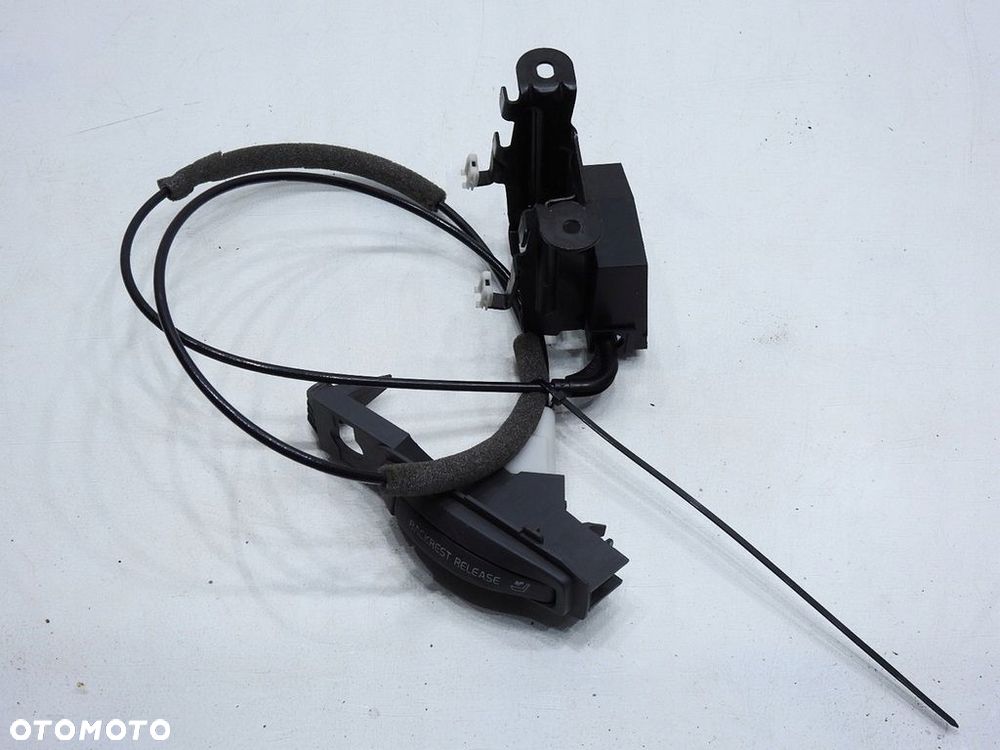 RĄCZKA ZAMEK KANAPY PRAWA VOLVO S80 - 2