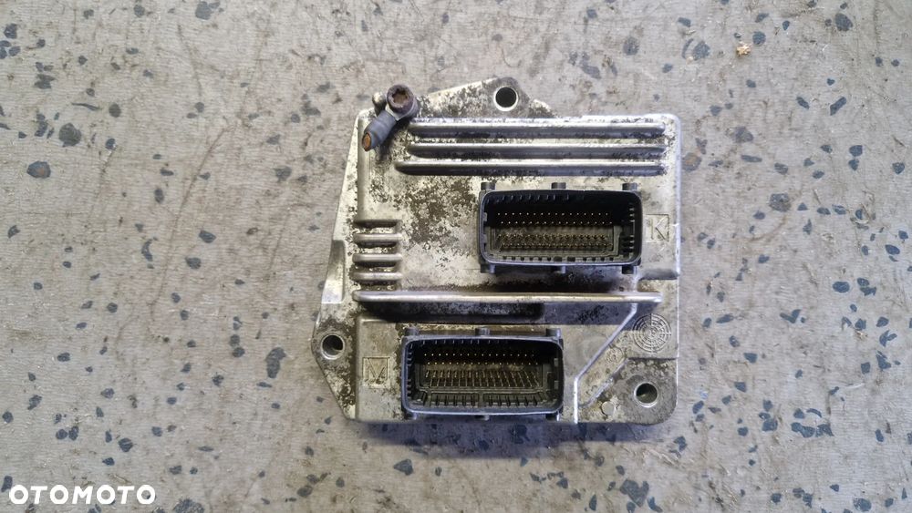 OPEL ASTRA H ZAFIRA B Z16XEP STEROWNIK SILNIKA 55561172 - 1