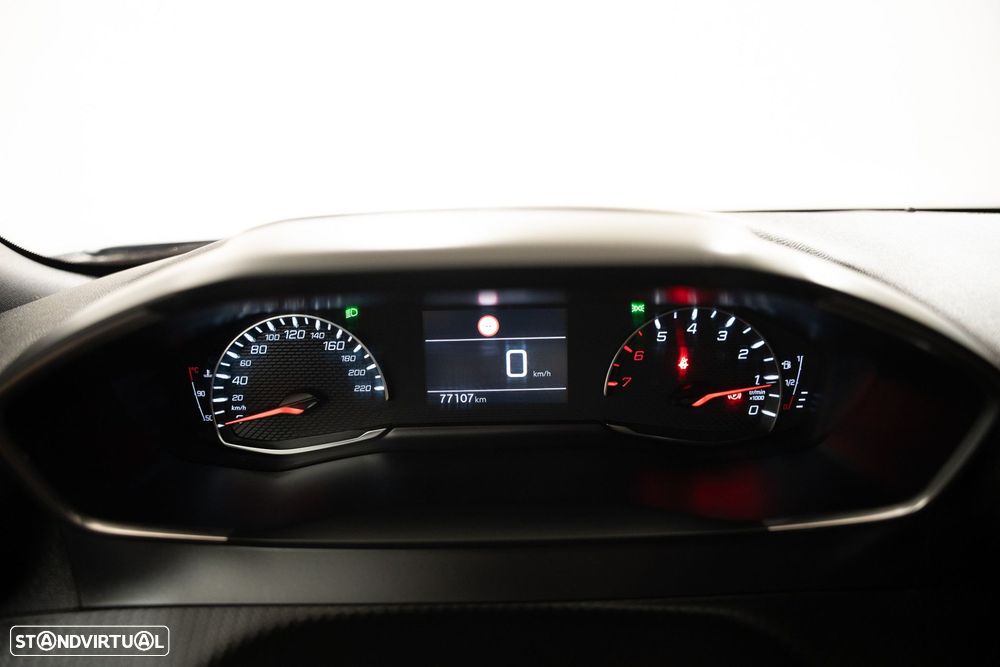 Peugeot 2008 1.2 PureTech Active Pack - 26