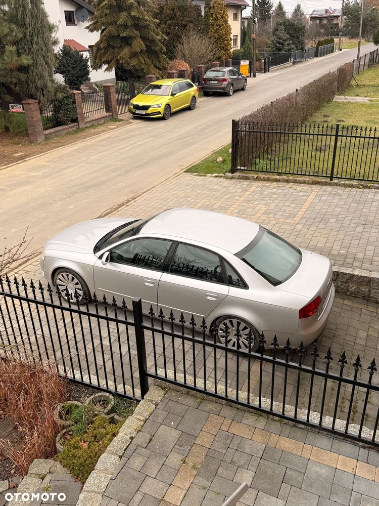 Audi A4 Limousine 2.0T FSI Quattro - 3