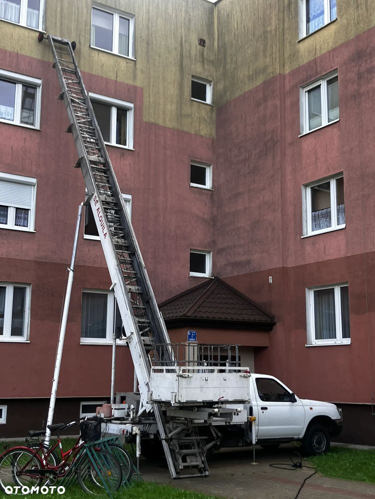 Nissan navara podnśnik koszowo-towarowy kat. B - 9