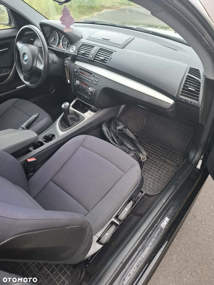 BMW Seria 1 116i - 13