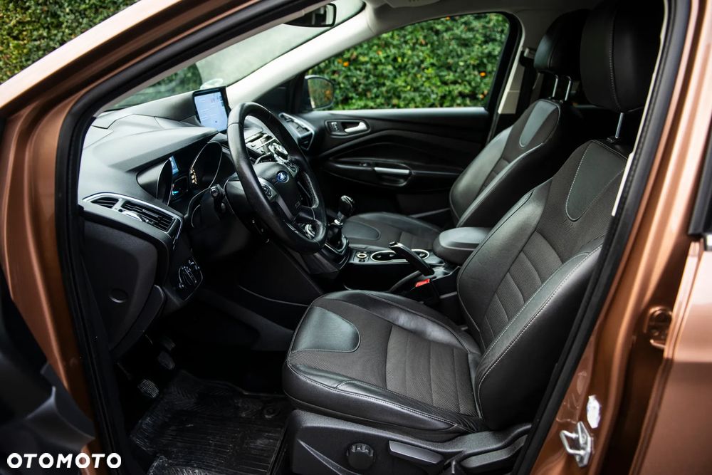 Ford Kuga 2.0 TDCi 4x4 Titanium - 18