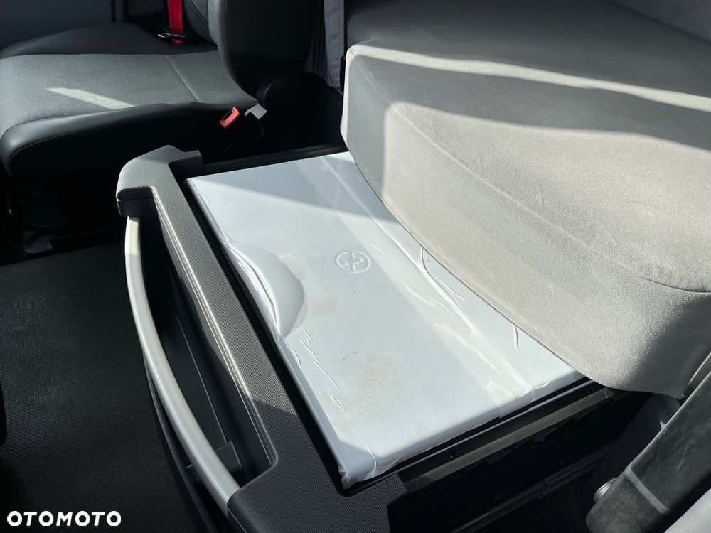 Renault T440 Sleeper Cab ADR - 11