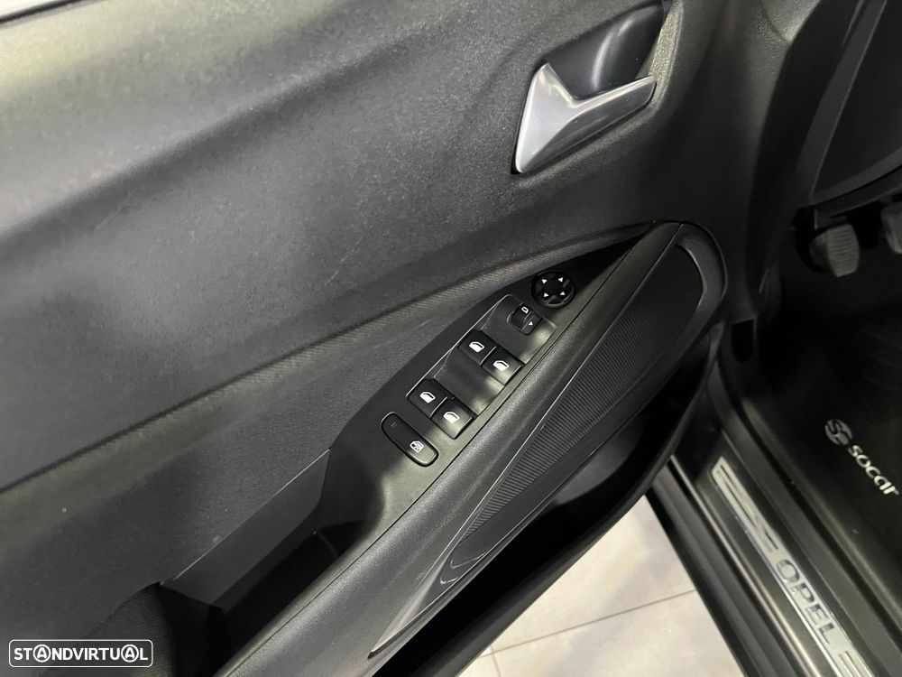 Opel Crossland 1.2 T Design & Tech - 25