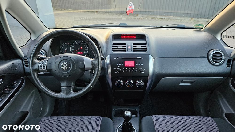 Suzuki SX4 - 18