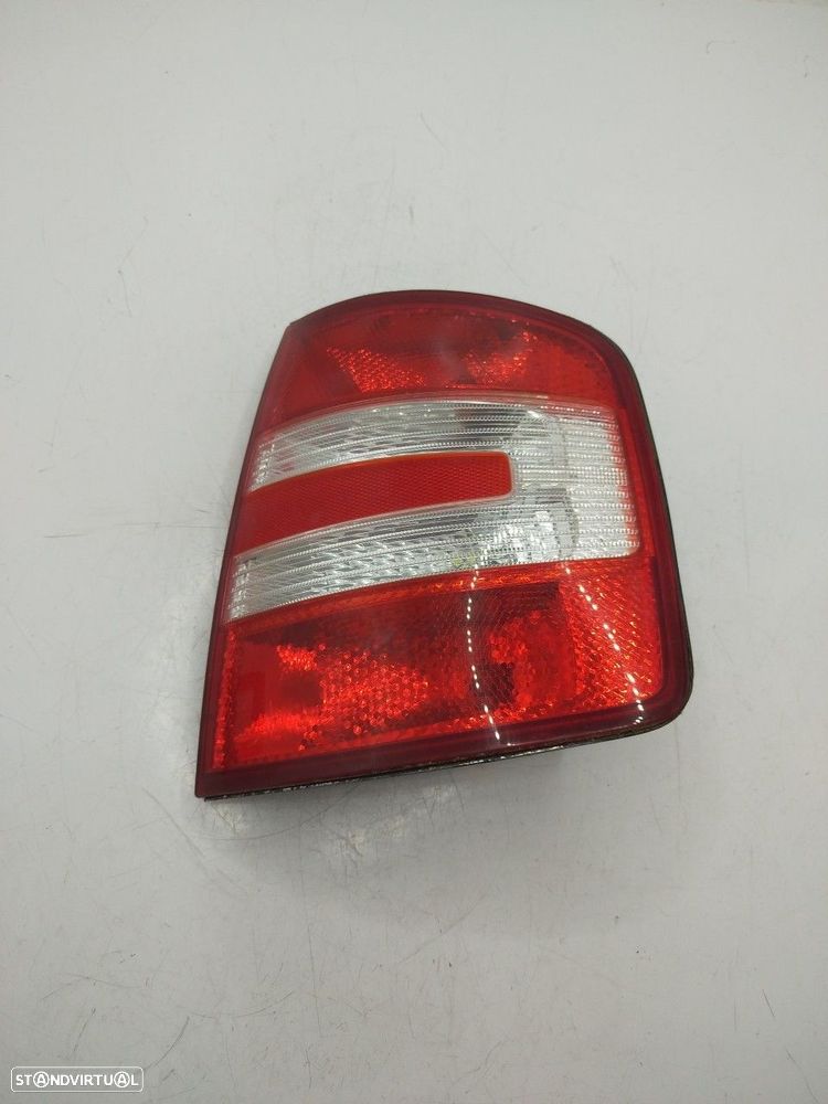 Farolim Stop Dto Skoda Fabia I Break (6Y5) - 2