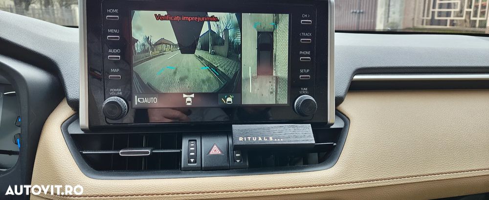 Toyota RAV4 2.5 VVT-iE 4x4 Luxury Plus - 13