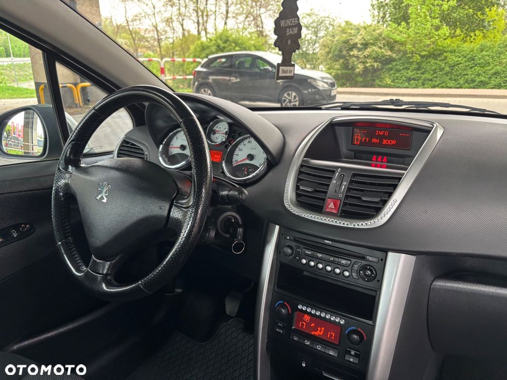 Peugeot 207 - 19