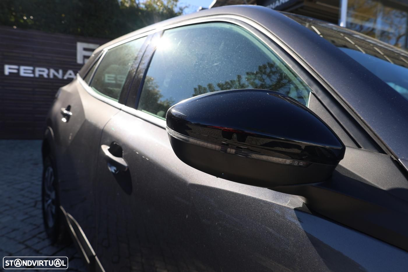 Peugeot 2008 1.2 PureTech SE Style - 5