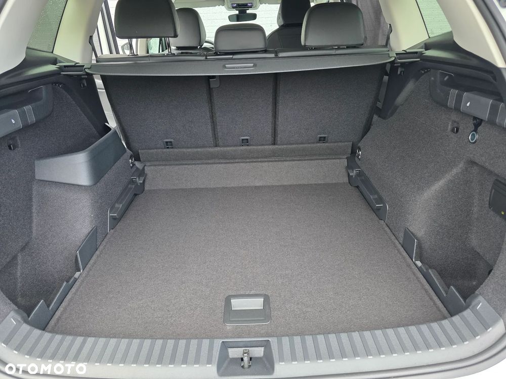 Volkswagen Tayron 2.0 TSI 4Mot Elegance DSG - 28
