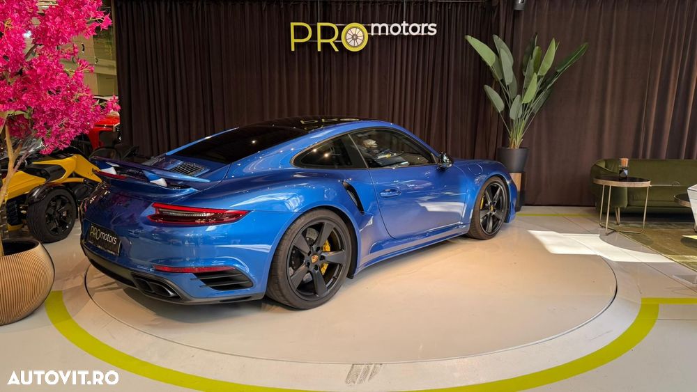 Porsche 911-TURBO-S - 5