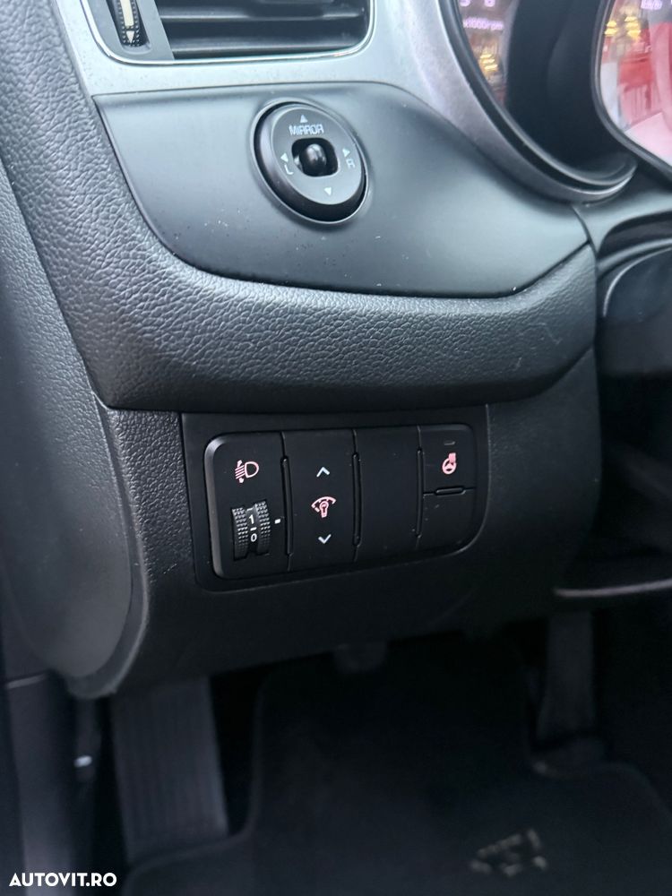 Kia Ceed 1.4 CRDi 90 SW Vision - 13