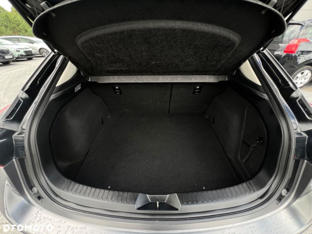 Mazda 3 SKYACTIV-D 150 Sports-Line - 29
