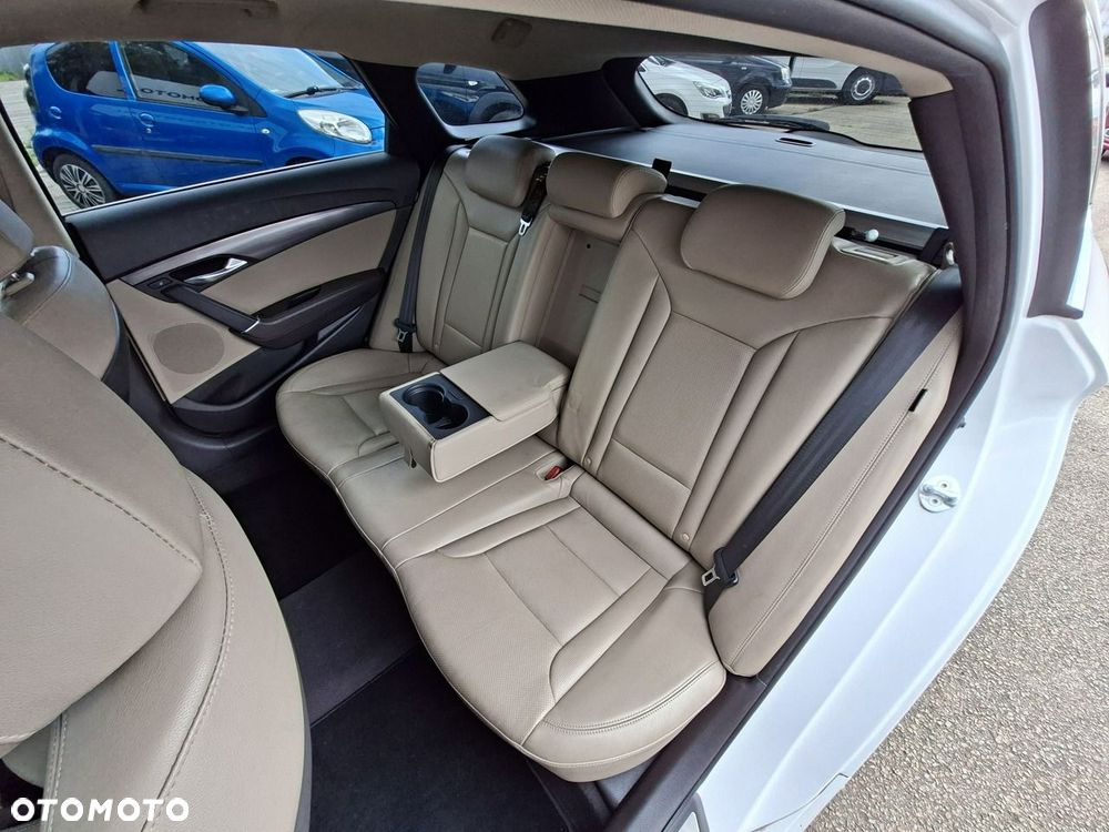 Hyundai i40 1.7 CRDi Premium DCT - 30