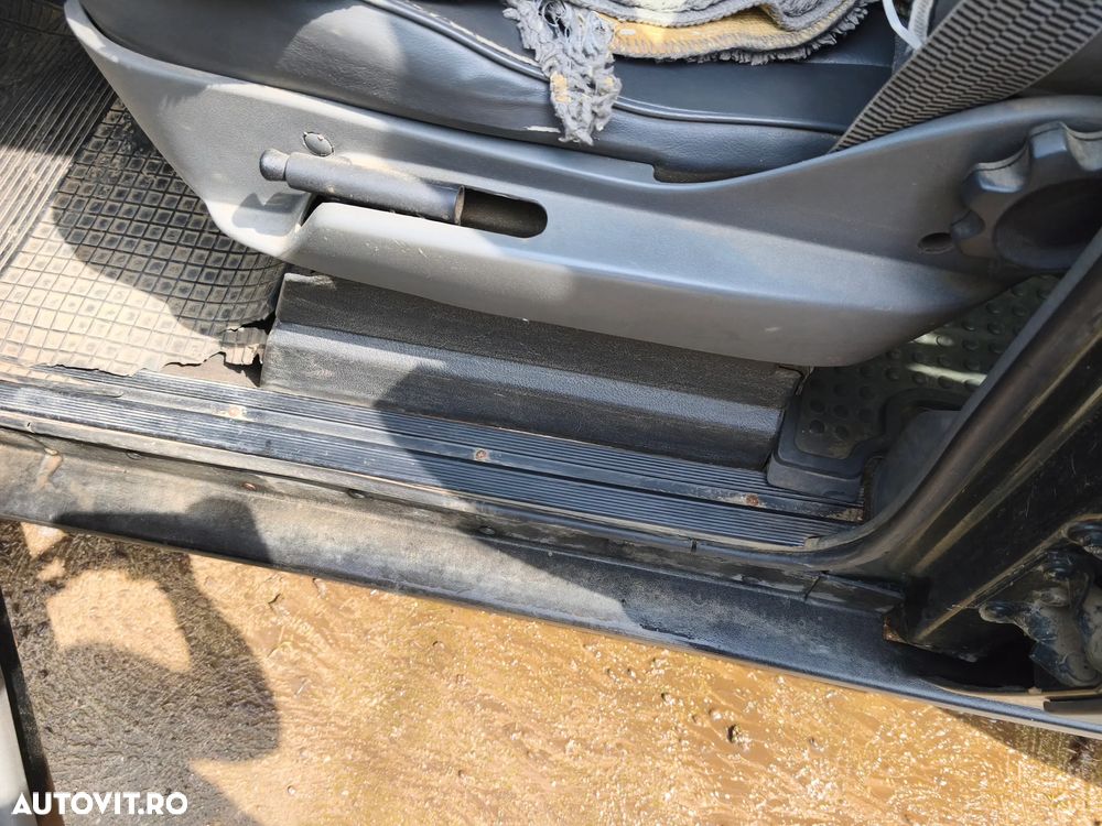 Land Rover Discovery - 10