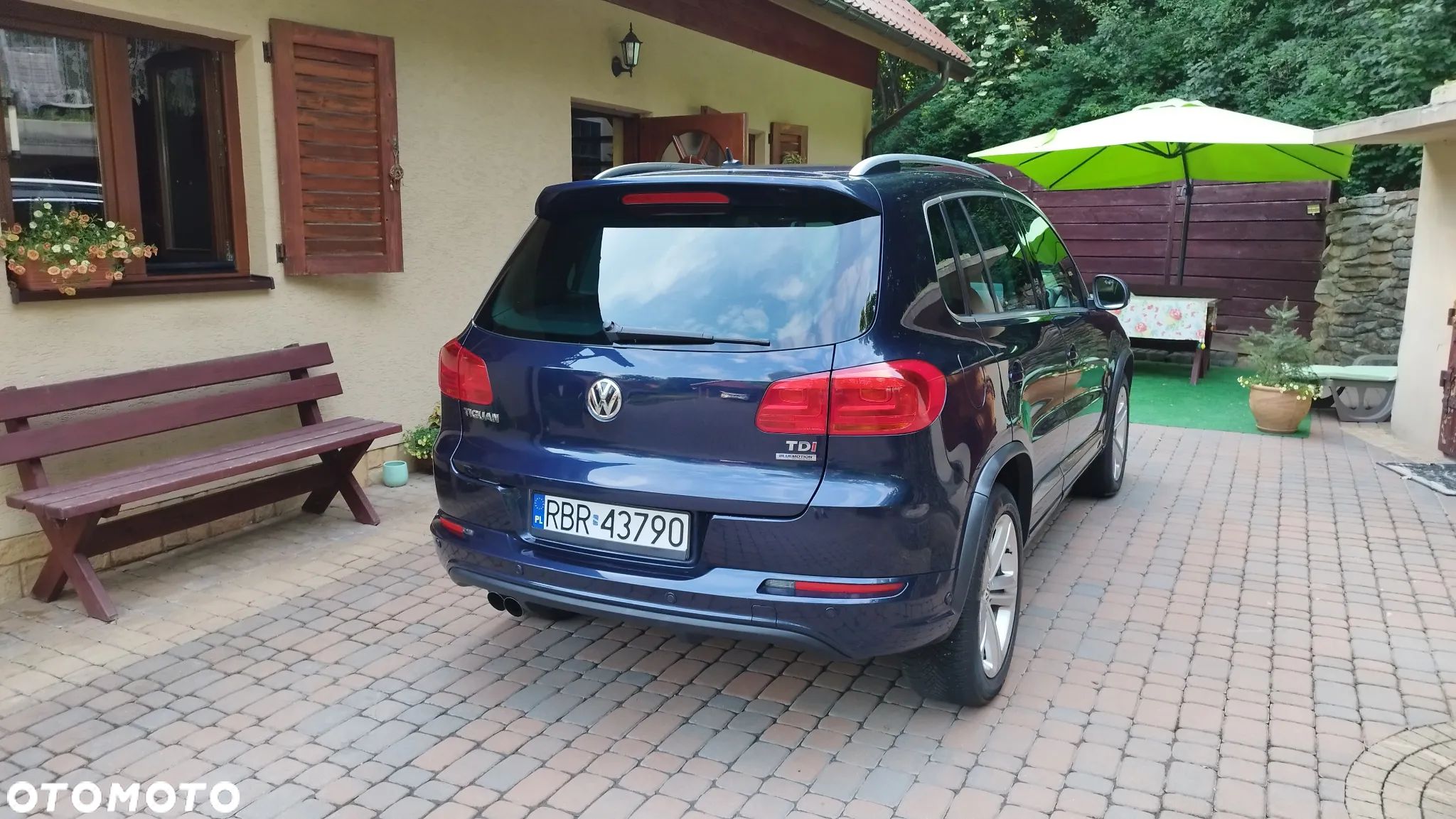 Volkswagen Tiguan - 1