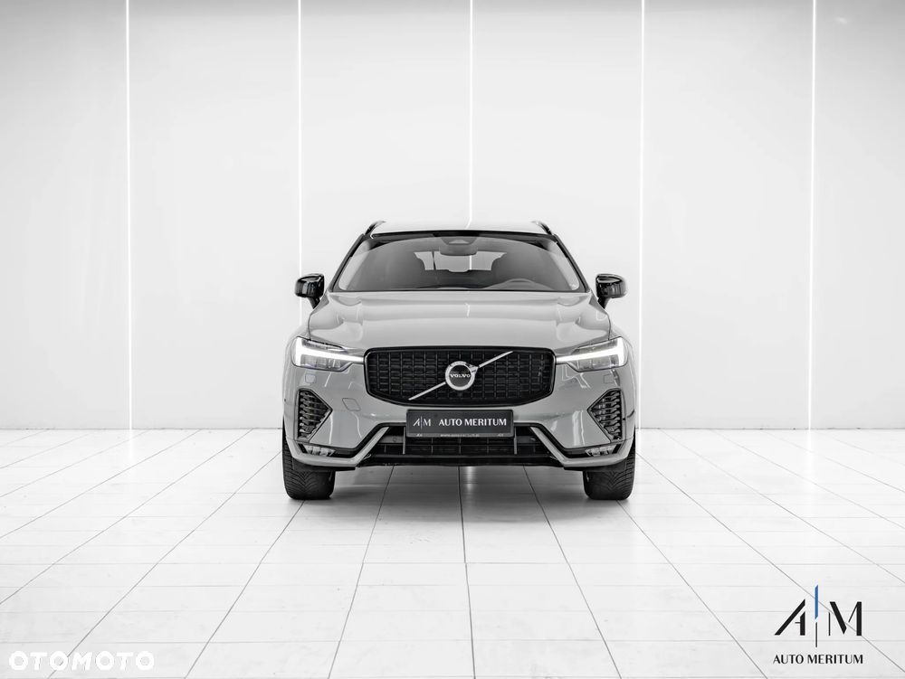 Volvo XC 60 B4 D AWD Plus Dark - 6