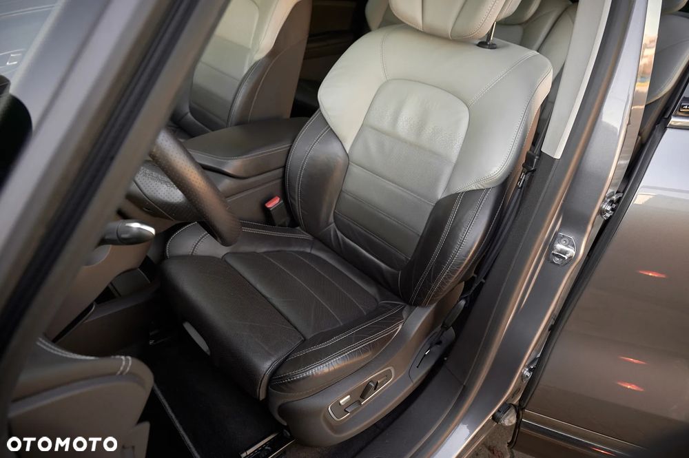 Renault Espace 1.6 TCE Initiale Paris EDC 7os