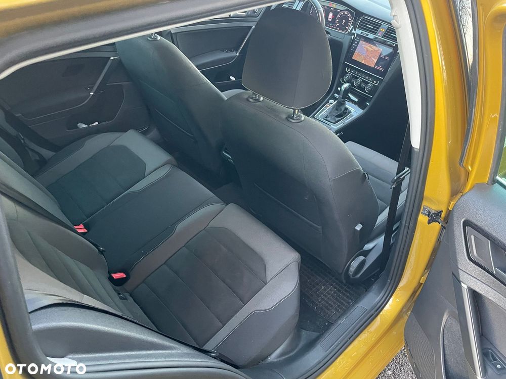 Volkswagen Golf VII 2.0 TDI BMT Highline DSG - 17