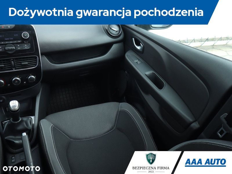 Renault Clio - 10