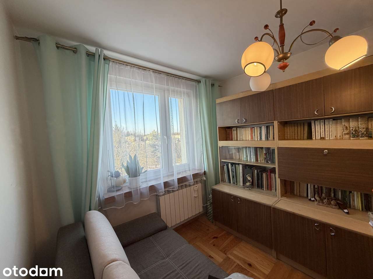 3-pokojowe mieszkanie w centrum Pionek | Balkon | Zieleń